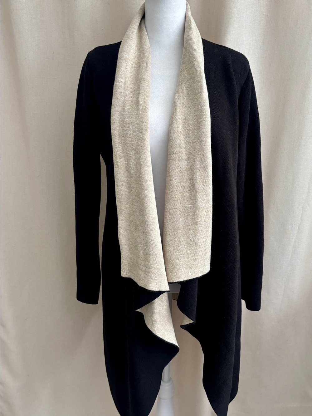 Zara Contrast Cardigan — Size M